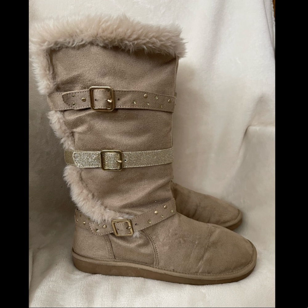 Justice Fluffy Taupe Brown Boots - Faux Fur (Size 9 Women)